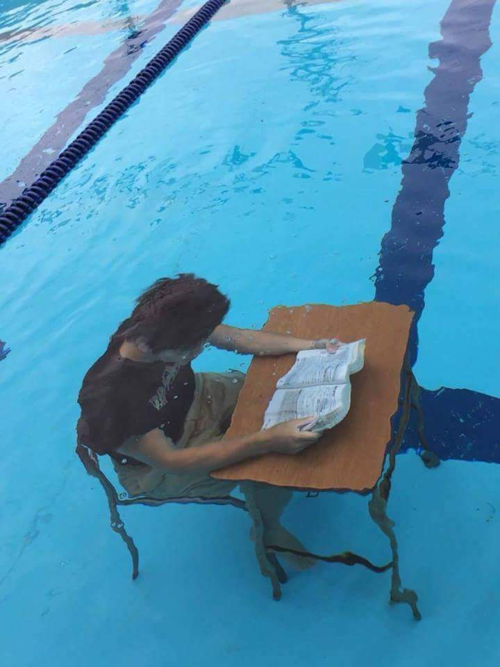 Learning underwater meme
