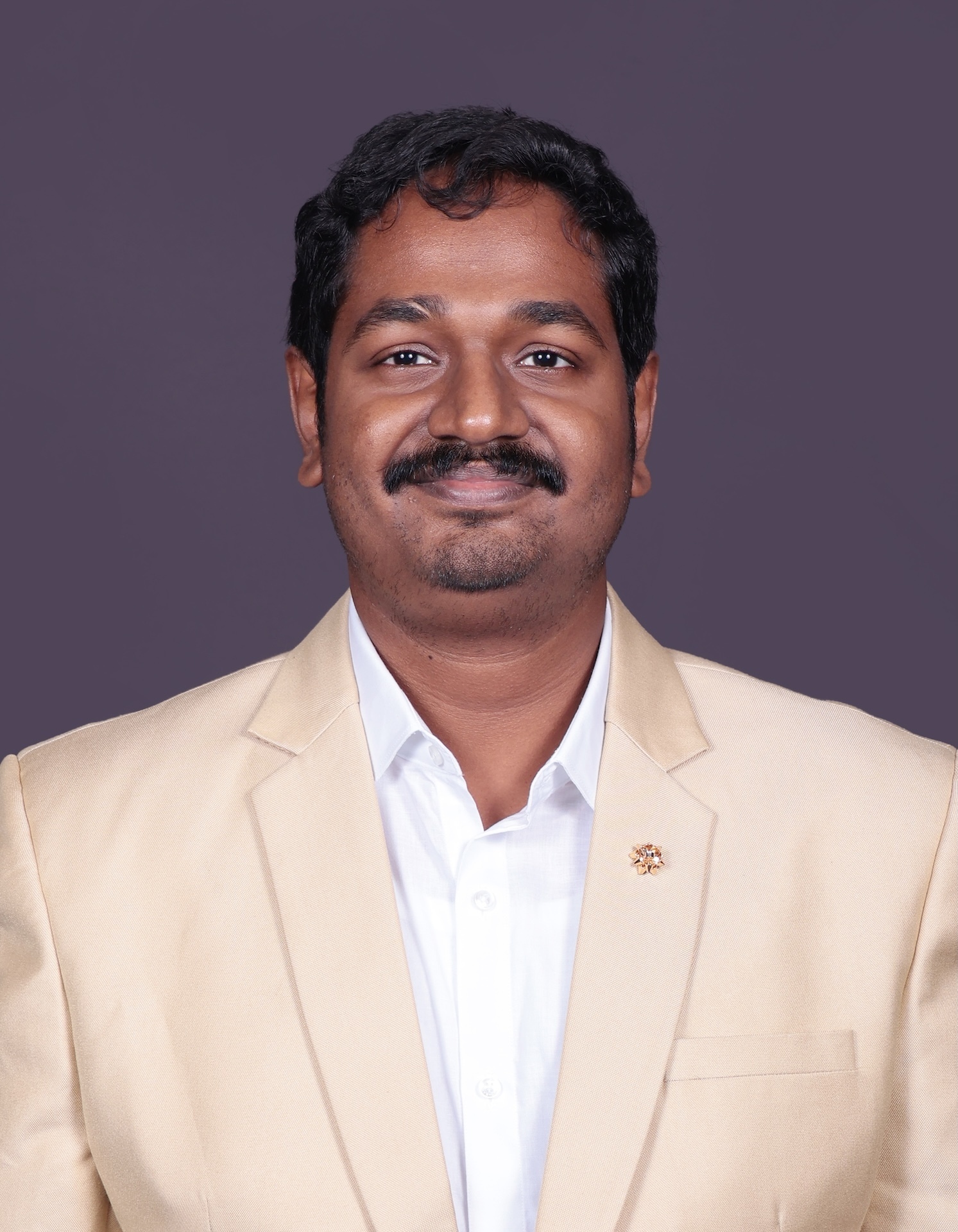 Vikneshwara R B